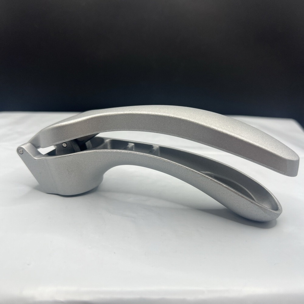 Vintage Pampered Chef Garlic Press K21 Cast Aluminum Silver Handheld Kitchen